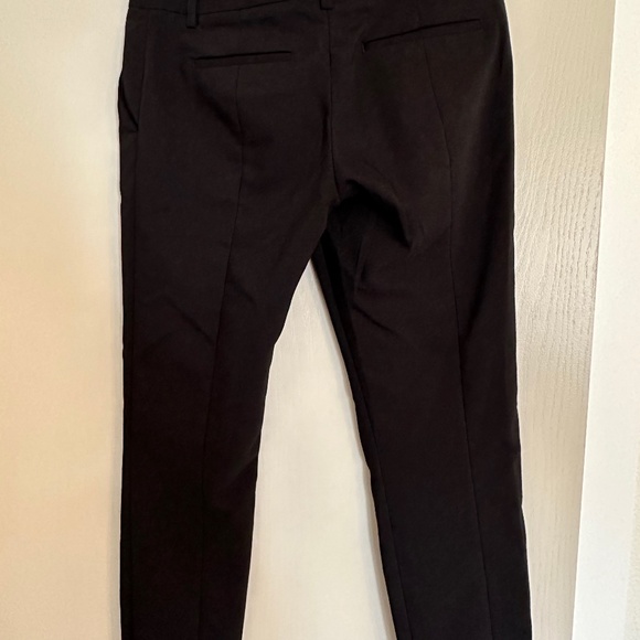 Express Columnist Crop Size 4 Reg. - Picture 2 of 2